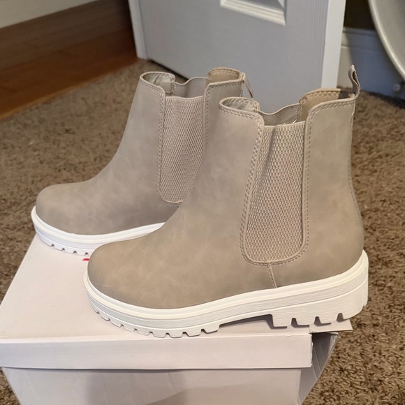 NEW‼️Soda Celeste boot - Picture 3 of 4